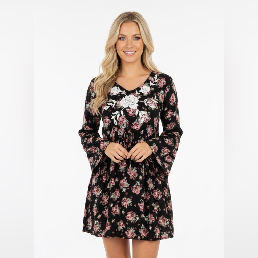 XHILARATION oversized floral embroidered dress